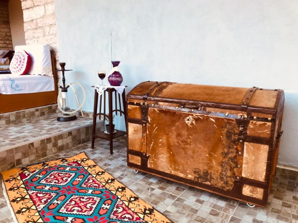 "Mani Guest House" Gjirokastër Exterior foto