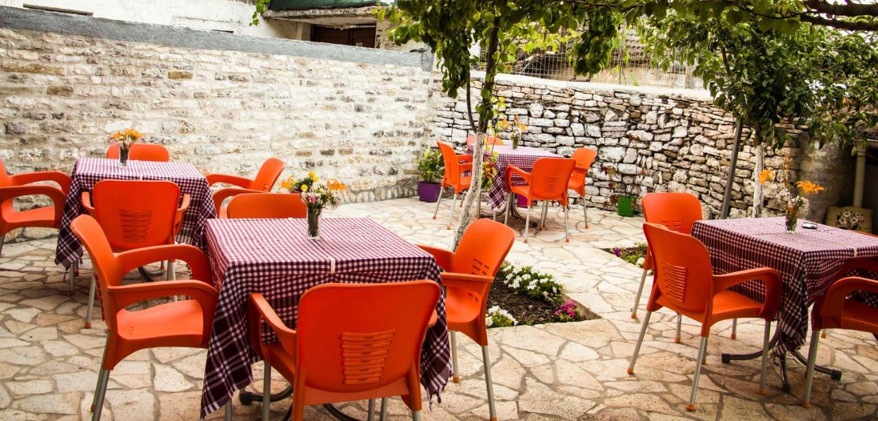 "Mani Guest House" Gjirokastër Exterior foto
